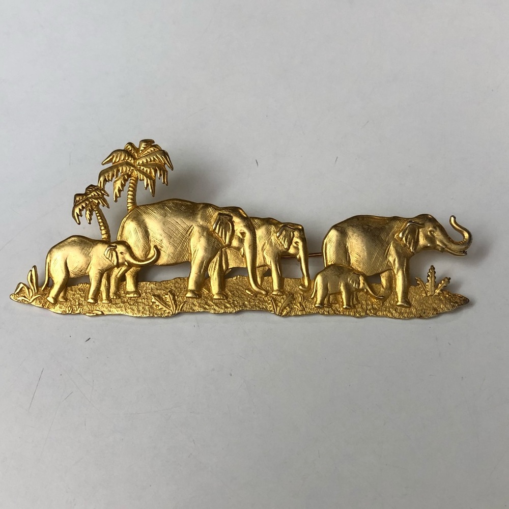 Vintage JJ Pin Elephant Family Herd, Art Deco style